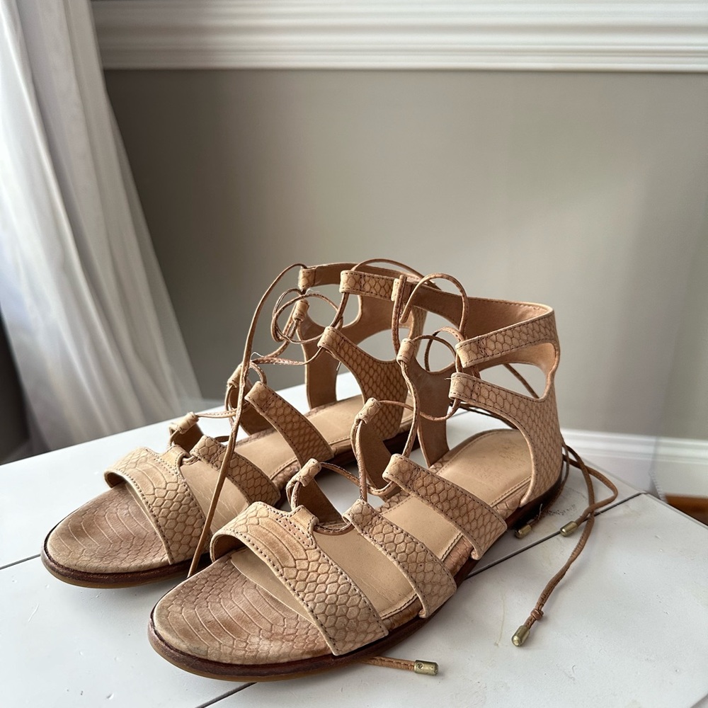 Vince Camuto nude sandals size 7